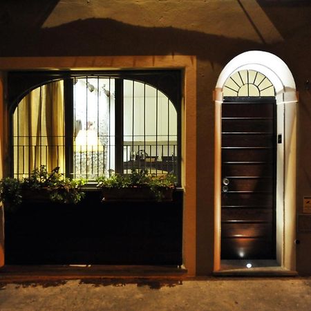 Opera 11 R&B Bed & Breakfast Parma Dış mekan fotoğraf